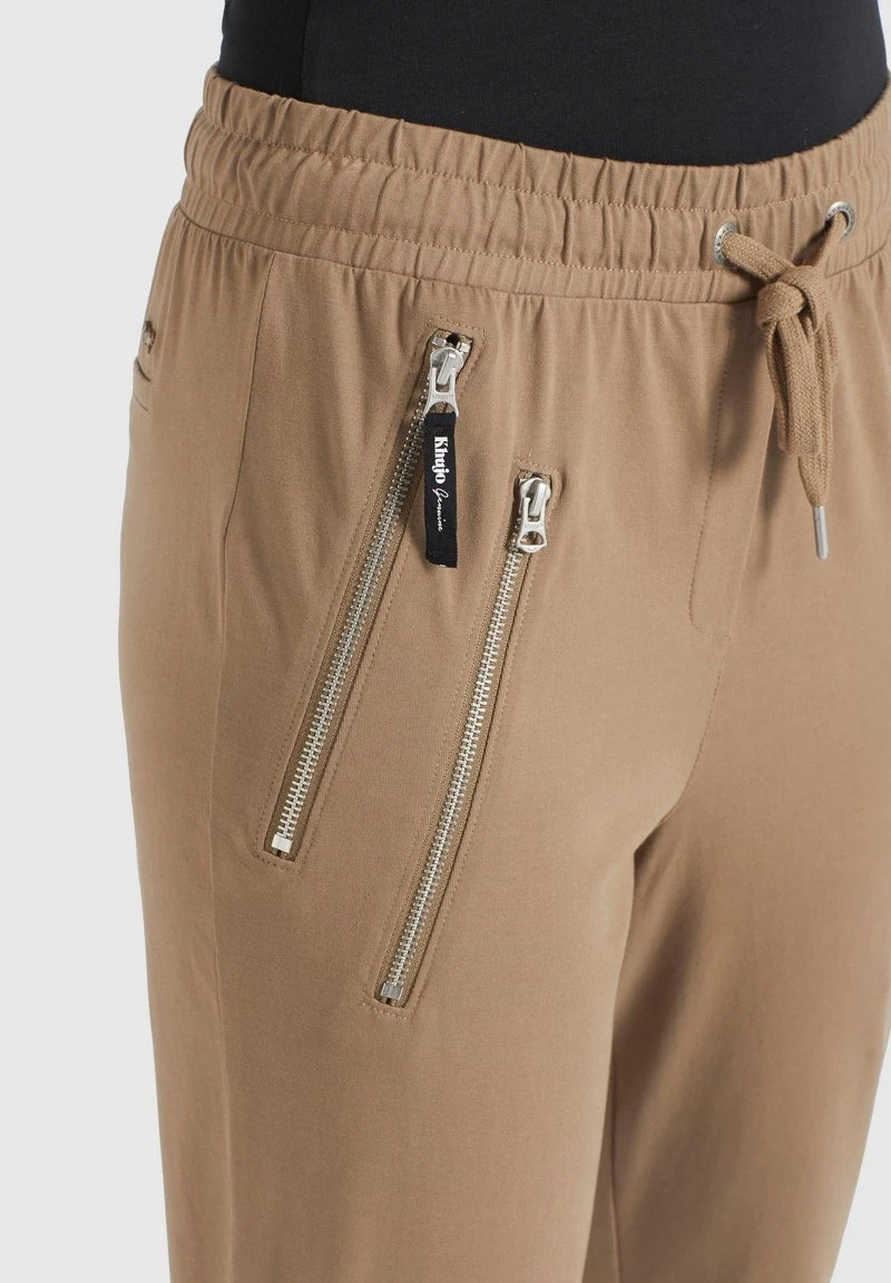 LYNDSY - Pantalones deportivos - khaki Khujo LYNDSY - Pantalones Deportivos - Khaki, Mujer -Ofertas KHUJO Tienda 28113a40be2148ac9189047843ea248e