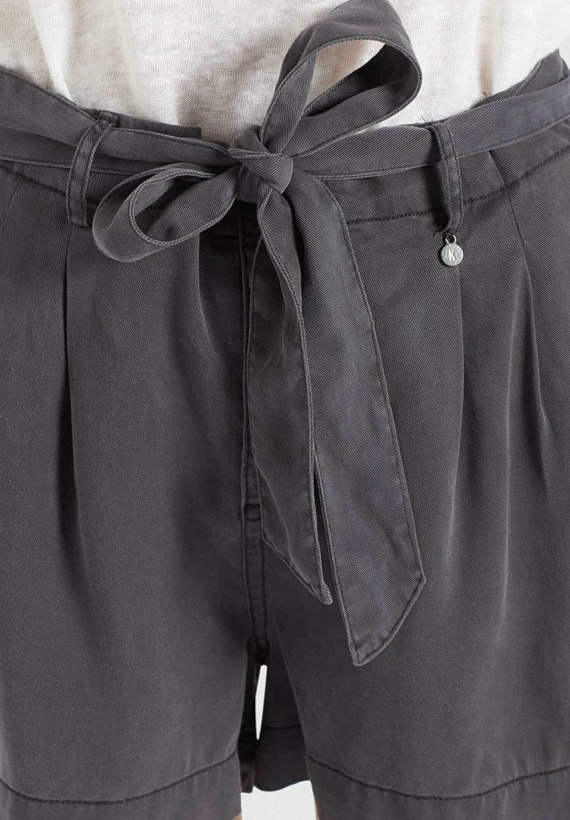 INDIRA - Shorts - grau gewaschen Khujo INDIRA - Shorts - Grau Gewaschen, Mujer -Ofertas KHUJO Tienda 2b0b23e02bf4459caf43a75a17d2d895