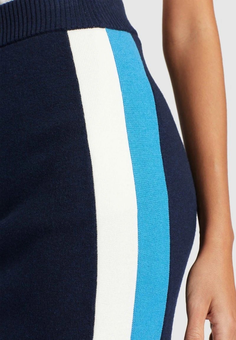 ROCK PRATA - Falda de tubo - blue/white Khujo ROCK PRATA - Falda De Tubo - Blue/white, Mujer -Ofertas KHUJO Tienda 6768d01a4ba7442d925b3adc327b740b