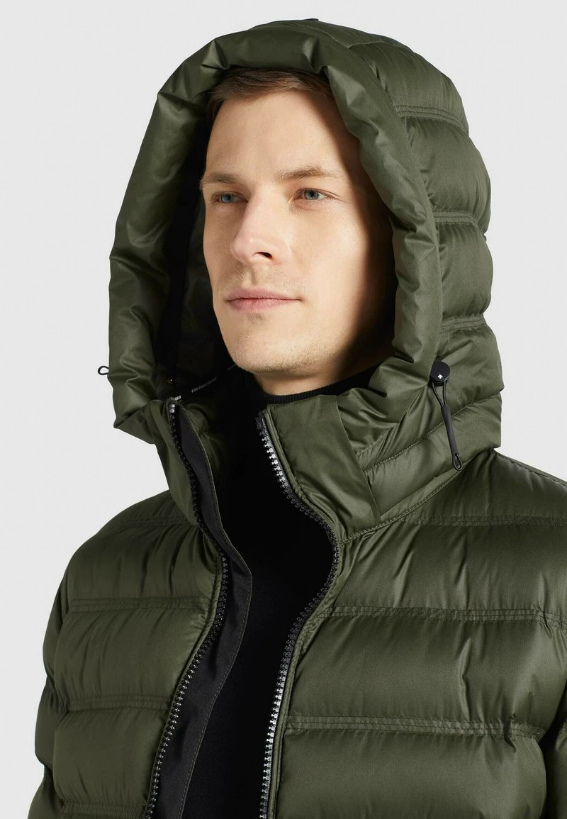 TUDOR - Chaqueta de invierno - dunkeloliv polyester Khujo TUDOR - Chaqueta De Invierno - Dunkeloliv Polyester, Hombre -Ofertas KHUJO Tienda 7e4c9b52e9fe4f488dd9ffb63d3a2f60