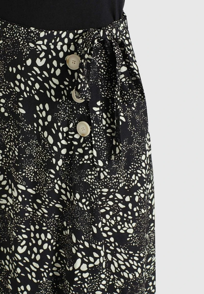 HEPKE - Falda acampanada - schwarz-weiß gemustert Khujo HEPKE - Falda Acampanada - Schwarz-weiß Gemustert, Mujer -Ofertas KHUJO Tienda 7fd9f577367c48b78a528fdea0252b61