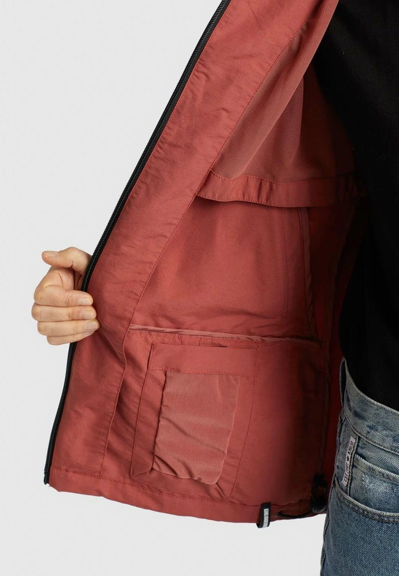 ROZA - Chaqueta outdoor - red Khujo ROZA - Chaqueta Outdoor - Red, Mujer -Ofertas KHUJO Tienda aeebd993dcc24c33b5a6aeb50d2fd4bd