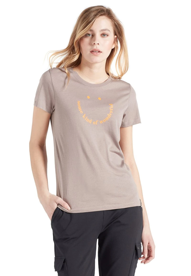 FRANCESCA SMILE - Camiseta estampada - graubraun Khujo FRANCESCA SMILE - Camiseta Estampada - Graubraun, Mujer -Ofertas KHUJO Tienda e6dd6163414b48fda653bafea77d1193